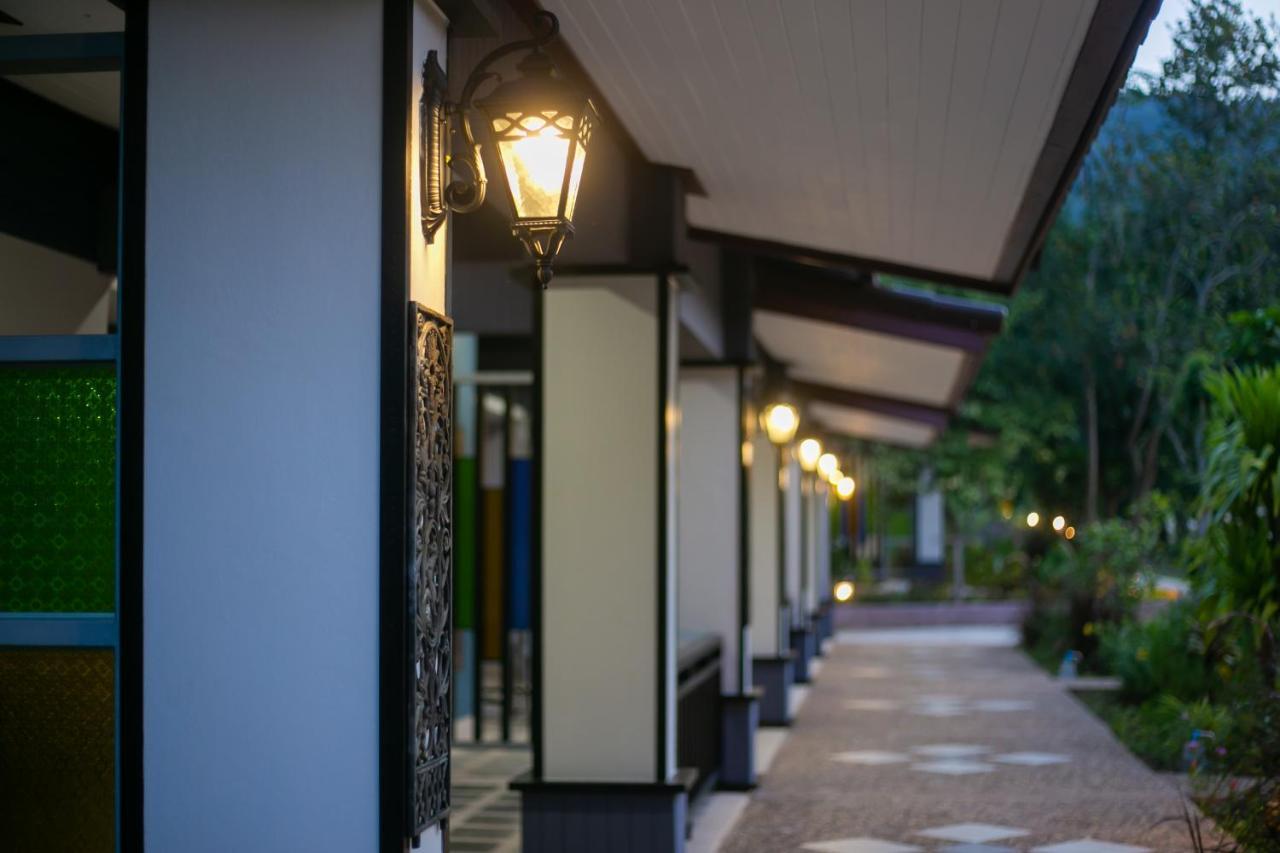 Loft Vintage Chalet Resort Ko Lanta Exteriör bild