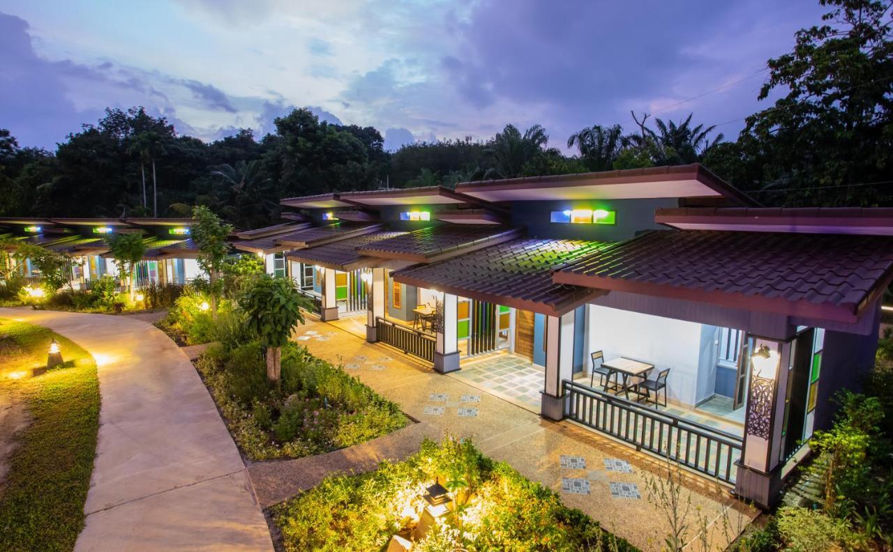 Loft Vintage Chalet Resort Ko Lanta Exteriör bild